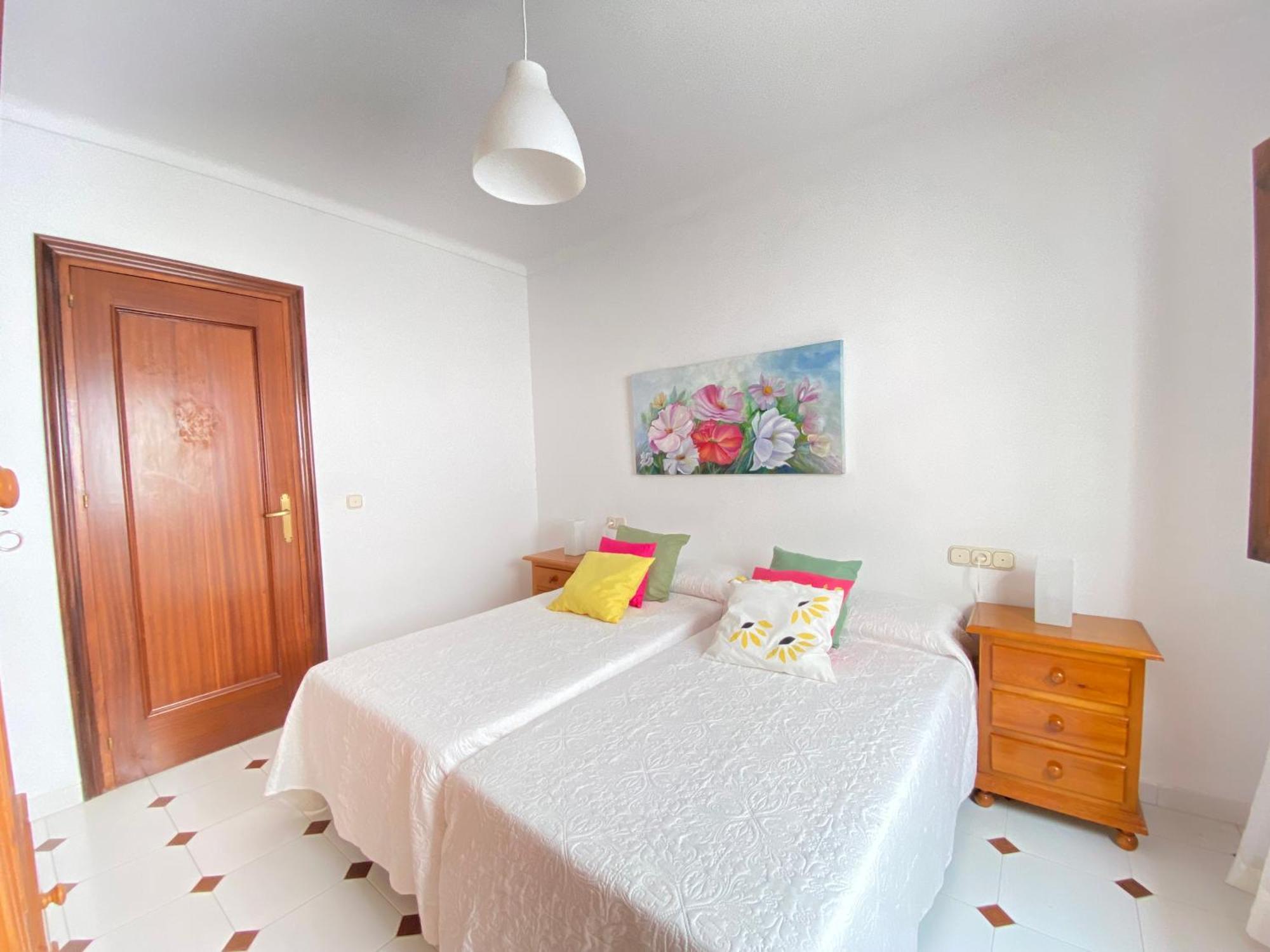 Casa Miguel - 3 Beautiful Apartments Availabe Sayalonga Szoba fotó